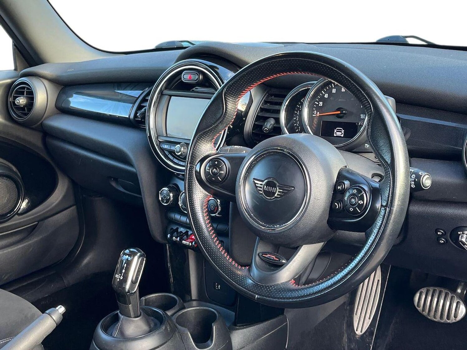 Used MINI Hatch 2018 for sale - 78196502: Photo 17