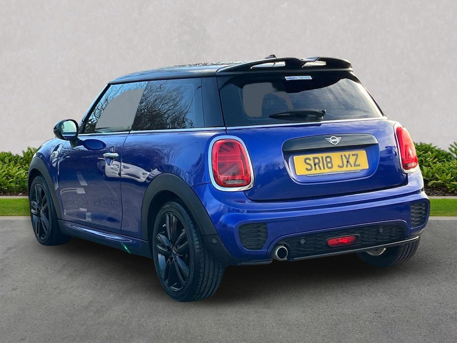 Used MINI Hatch 2018 for sale - 78196502: Photo 2