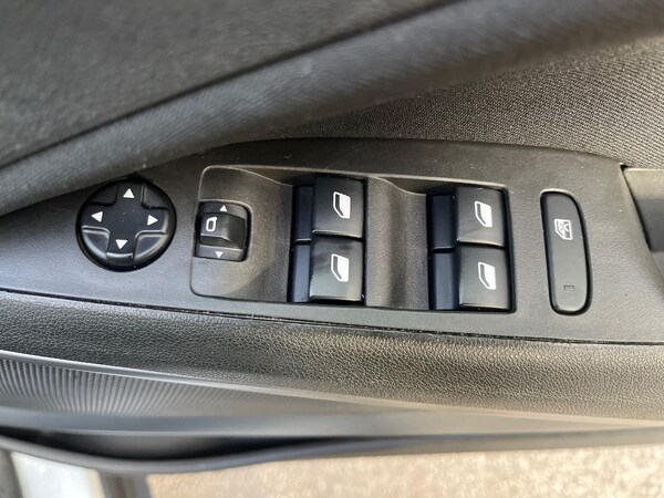Used Vauxhall Crossland X 2018 for sale - 76237022: Photo 21