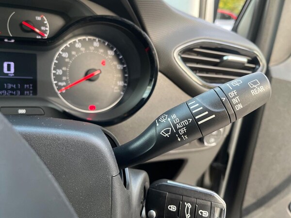 Used Vauxhall Crossland X 2018 for sale - 76237022: Photo 28
