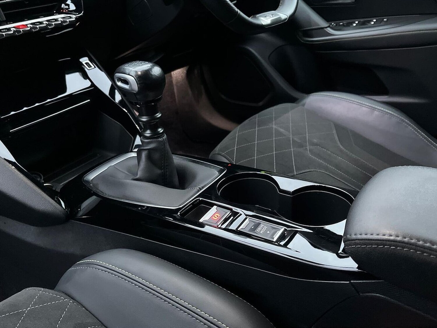 Used Peugeot 2008 2023 for sale - 77488671: Photo 13