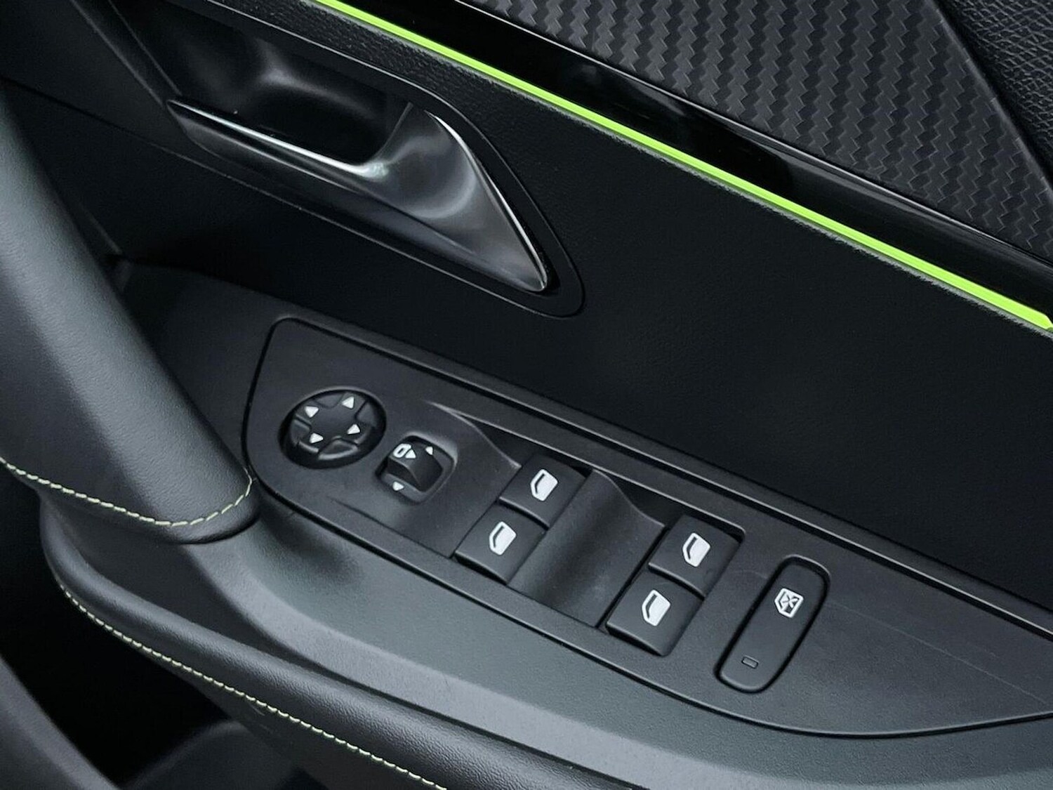 Used Peugeot 2008 2023 for sale - 77488671: Photo 21