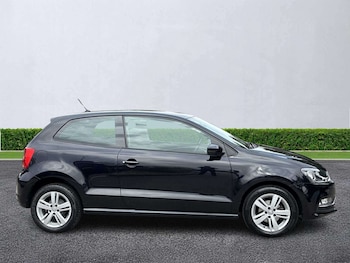 Used Volkswagen Polo 2016 for sale - 79047907: Photo