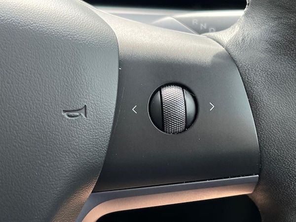 Used Tesla Model Y 2022 for sale - 75714096: Photo 27