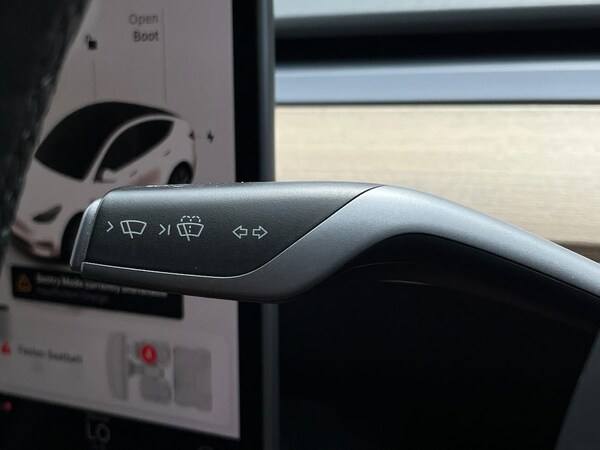 Used Tesla Model Y 2022 for sale - 75714096: Photo 28