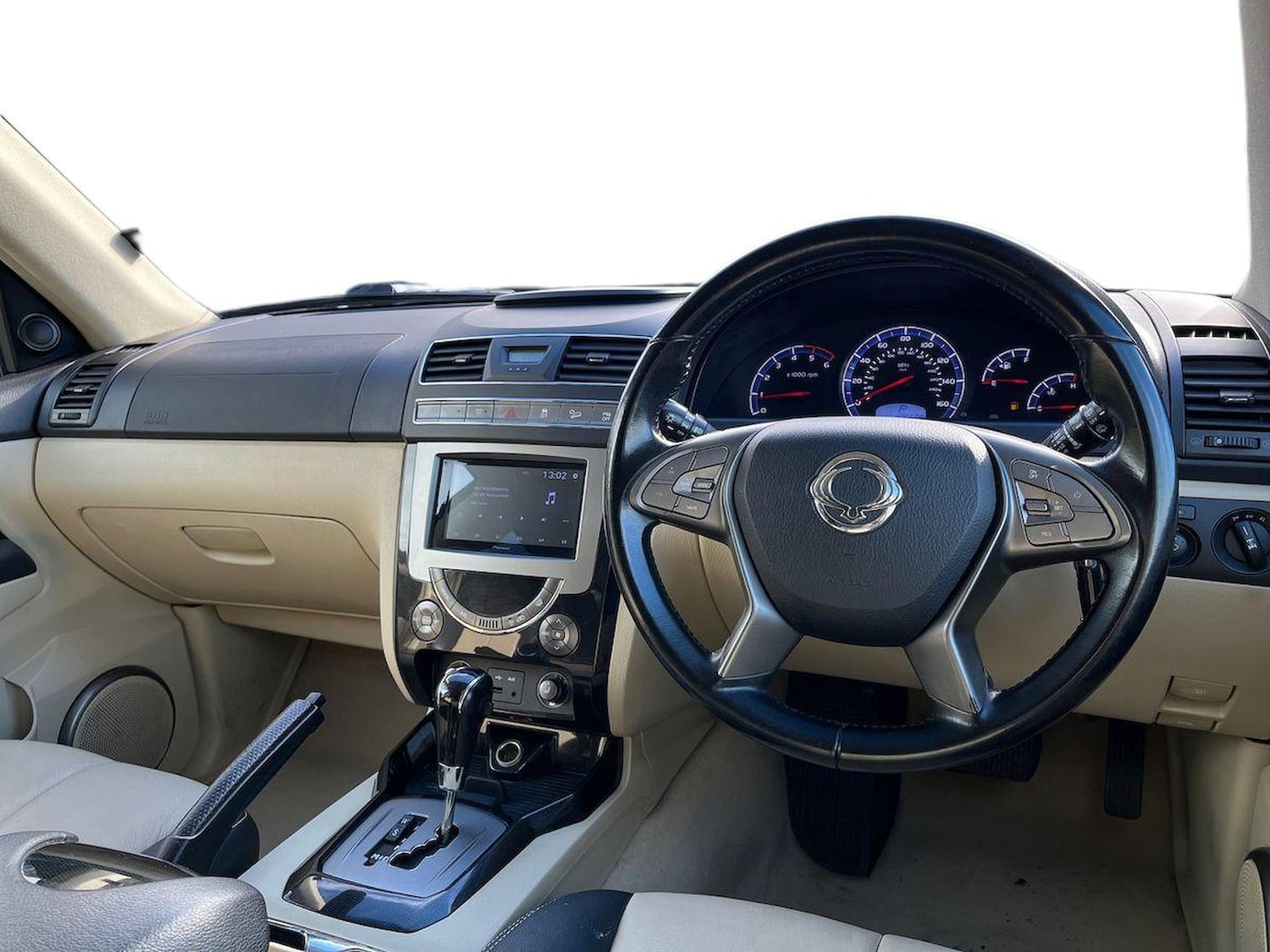 Used Ssangyong Rexton 2017 for sale - 76347048: Photo 15