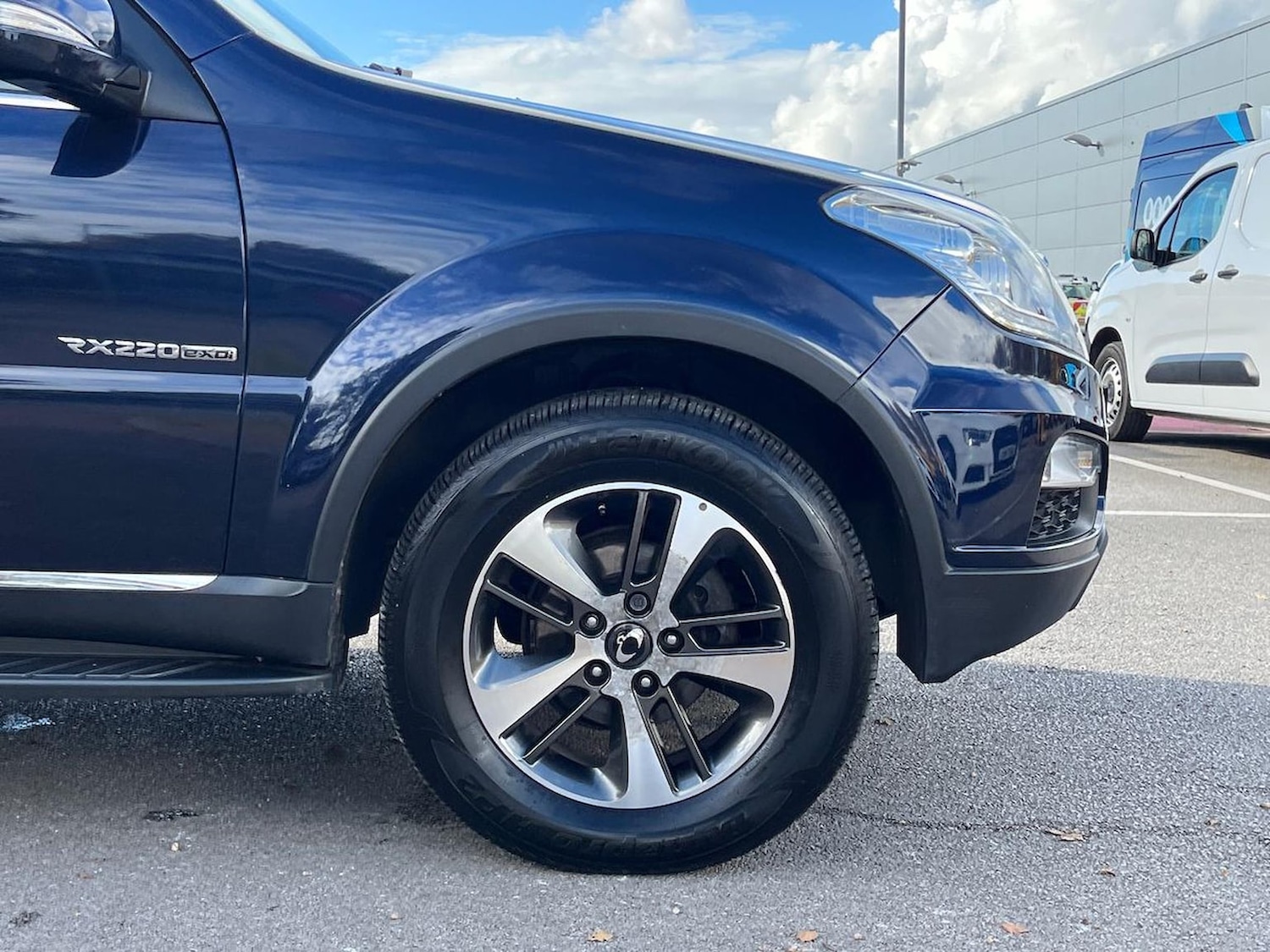 Used Ssangyong Rexton 2017 for sale - 76347048: Photo 6