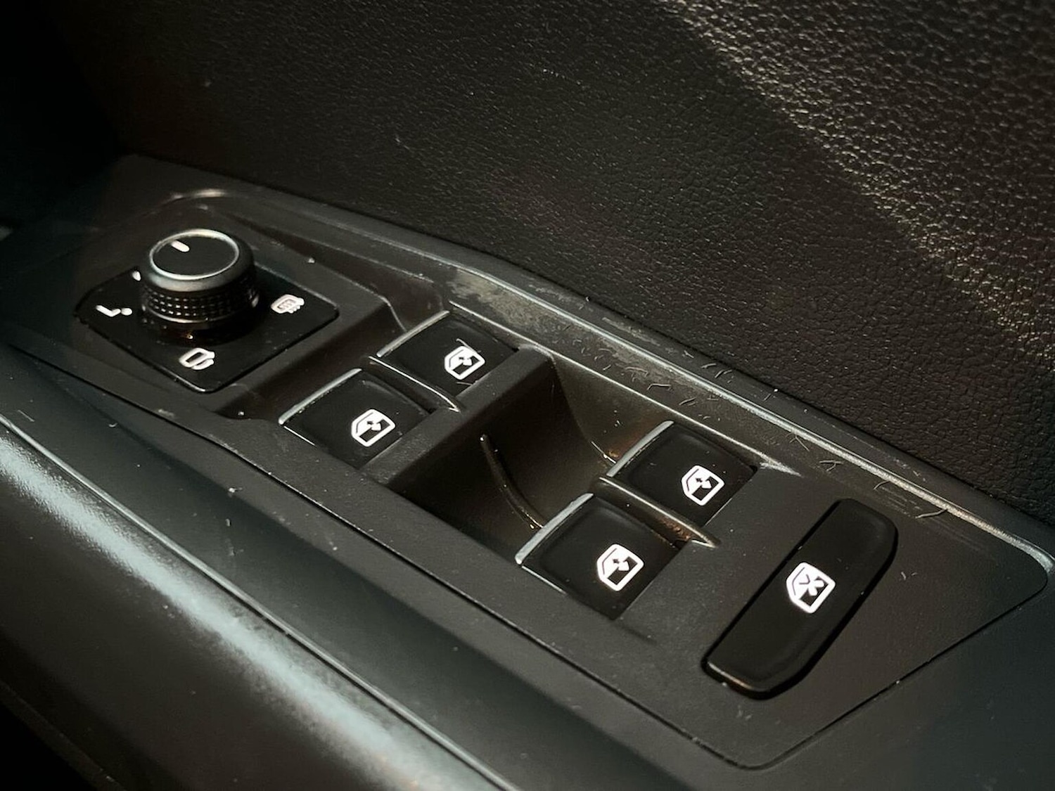 Used Volkswagen T-Roc 2019 for sale - 76986948: Photo 21