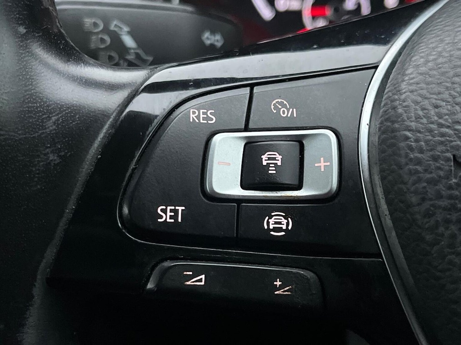 Used Volkswagen T-Roc 2019 for sale - 76986948: Photo 26