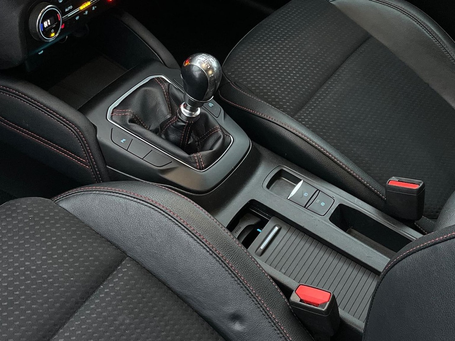 Used Ford Focus 2019 for sale - 77056875: Photo 14