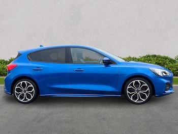 Used Ford Focus 2019 for sale - 77056875: Photo