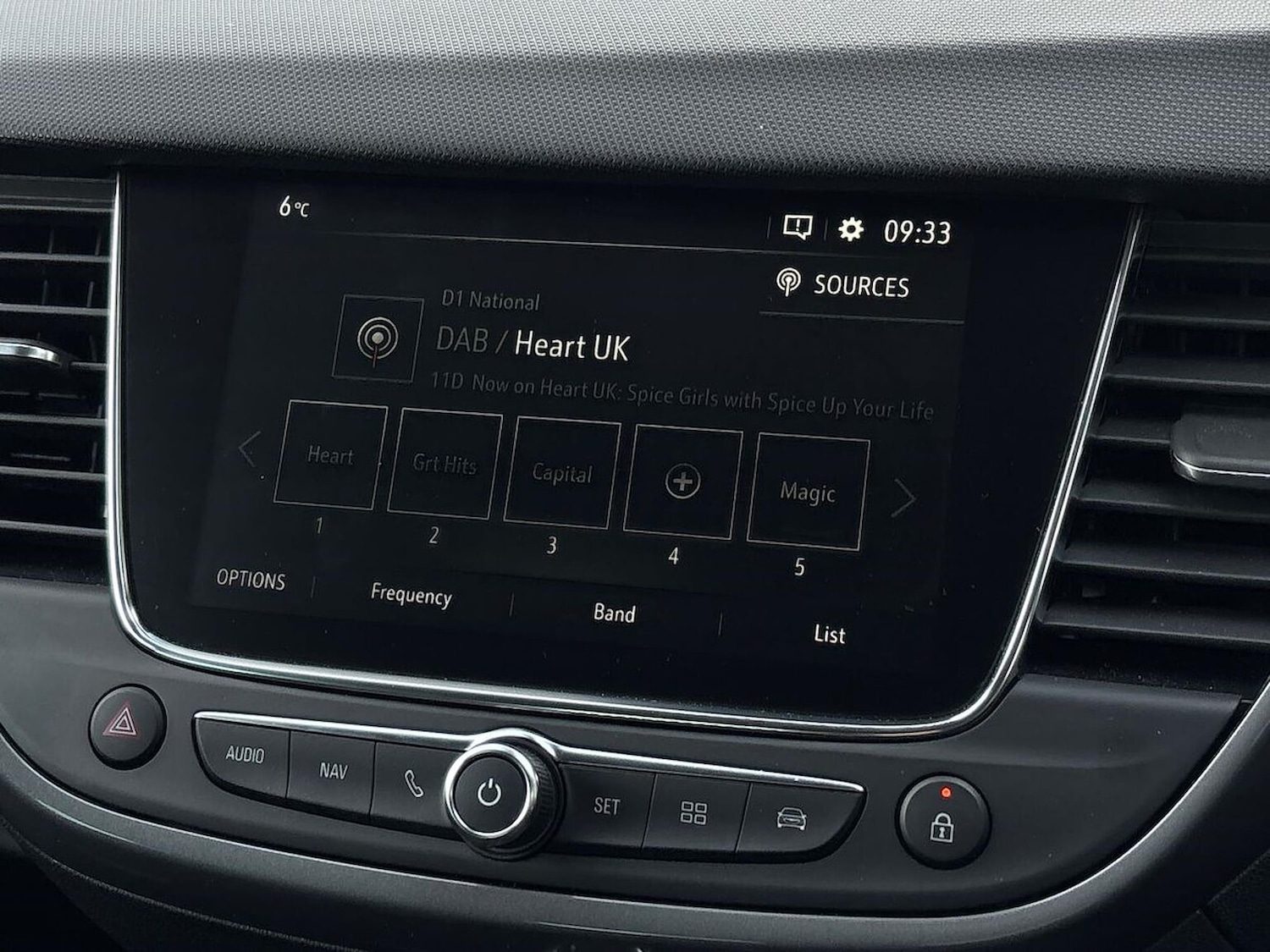 Used Vauxhall Crossland 2024 for sale - 76637746: Photo 11