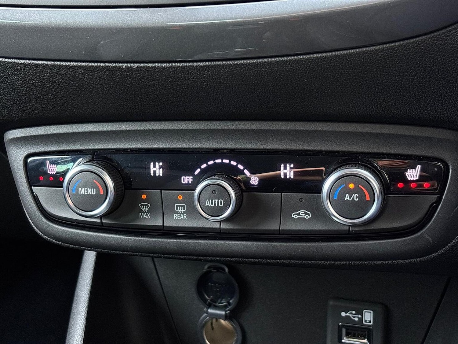 Used Vauxhall Crossland 2024 for sale - 76637746: Photo 12