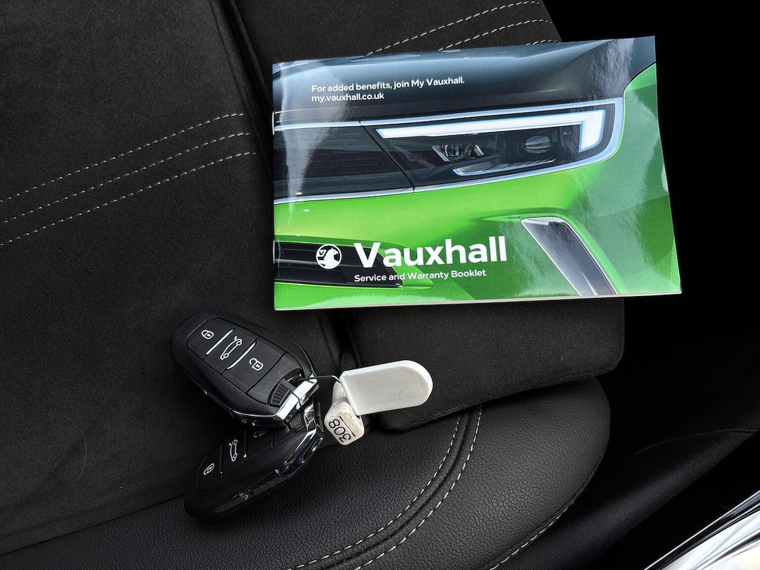 Used Vauxhall Crossland 2024 for sale - 76637746: Photo 40