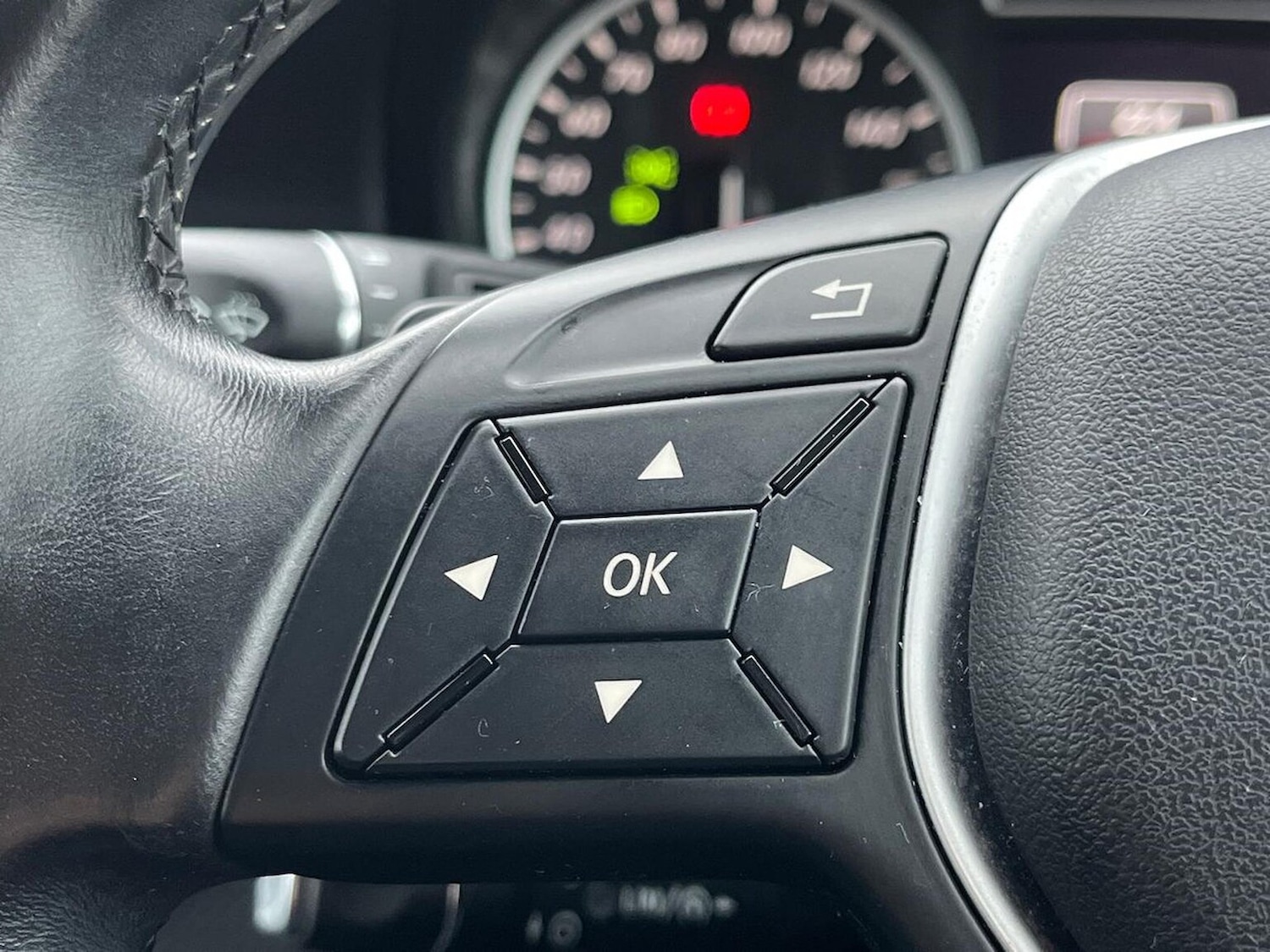 Used Mercedes-Benz A-Class 2015 for sale - 77851492: Photo 26