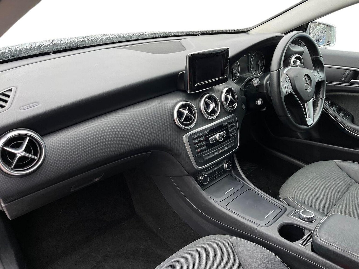 Used Mercedes-Benz A-Class 2015 for sale - 77851492: Photo 7