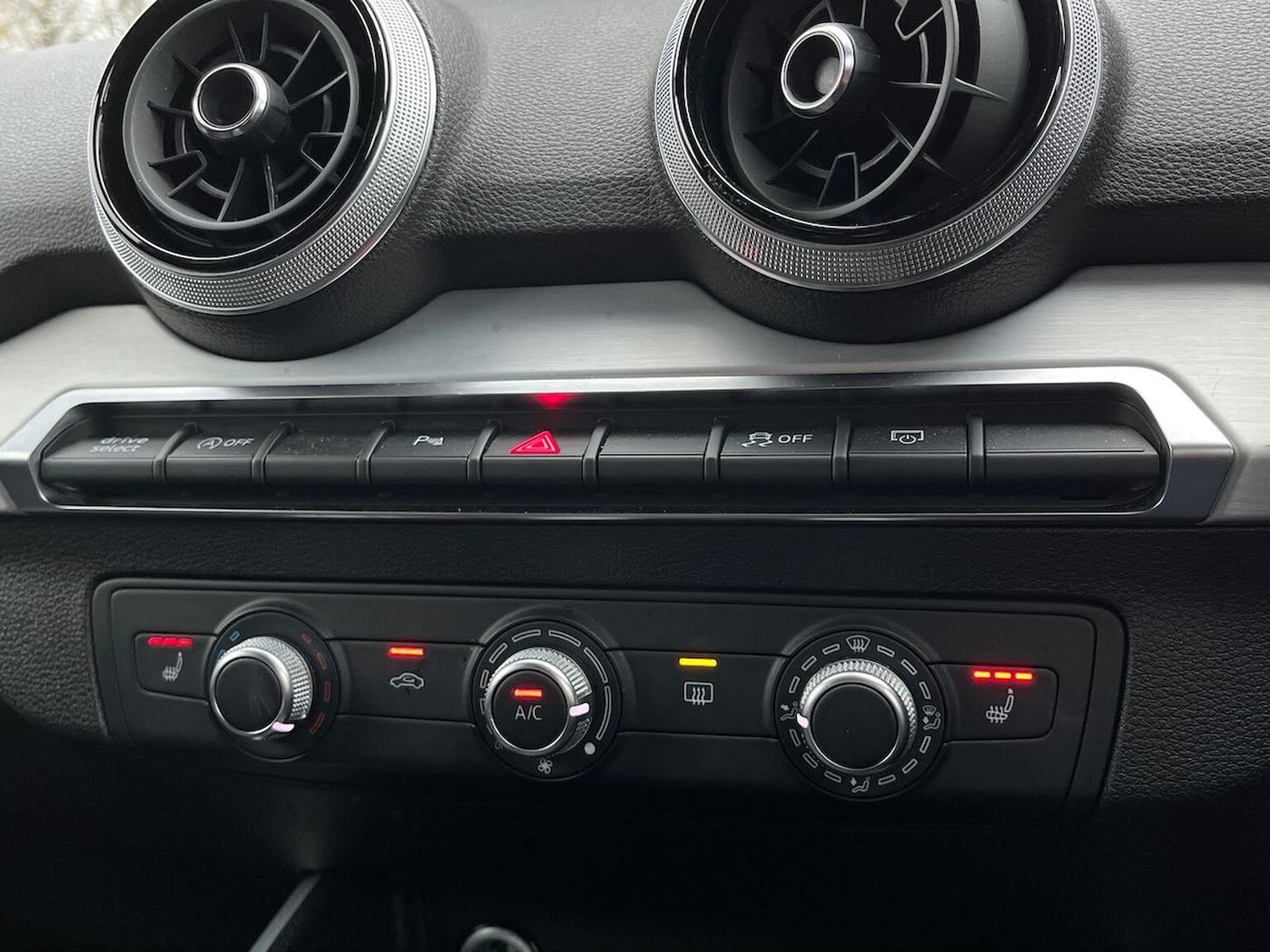 Used Audi Q2 2023 for sale - 76577236: Photo 13