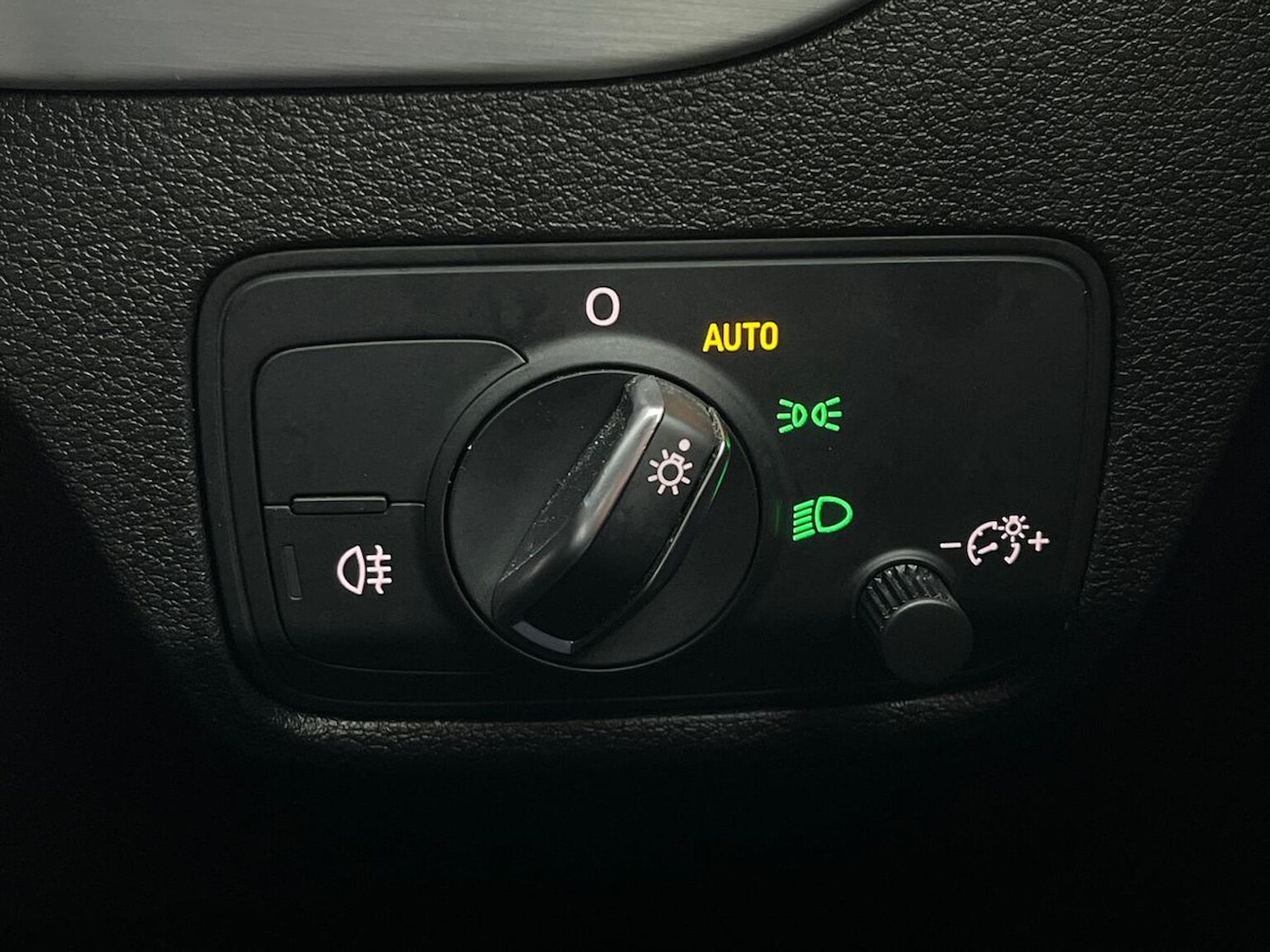 Used Audi Q2 2023 for sale - 76577236: Photo 23