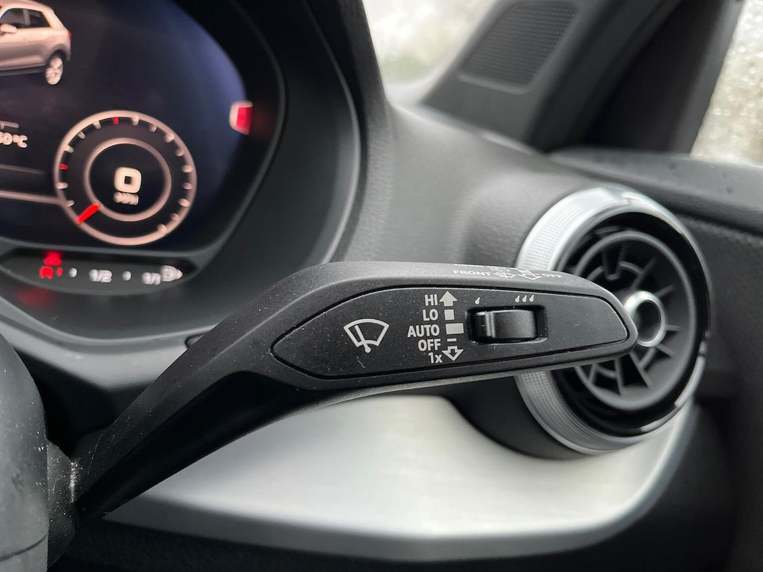 Used Audi Q2 2023 for sale - 76577236: Photo 30