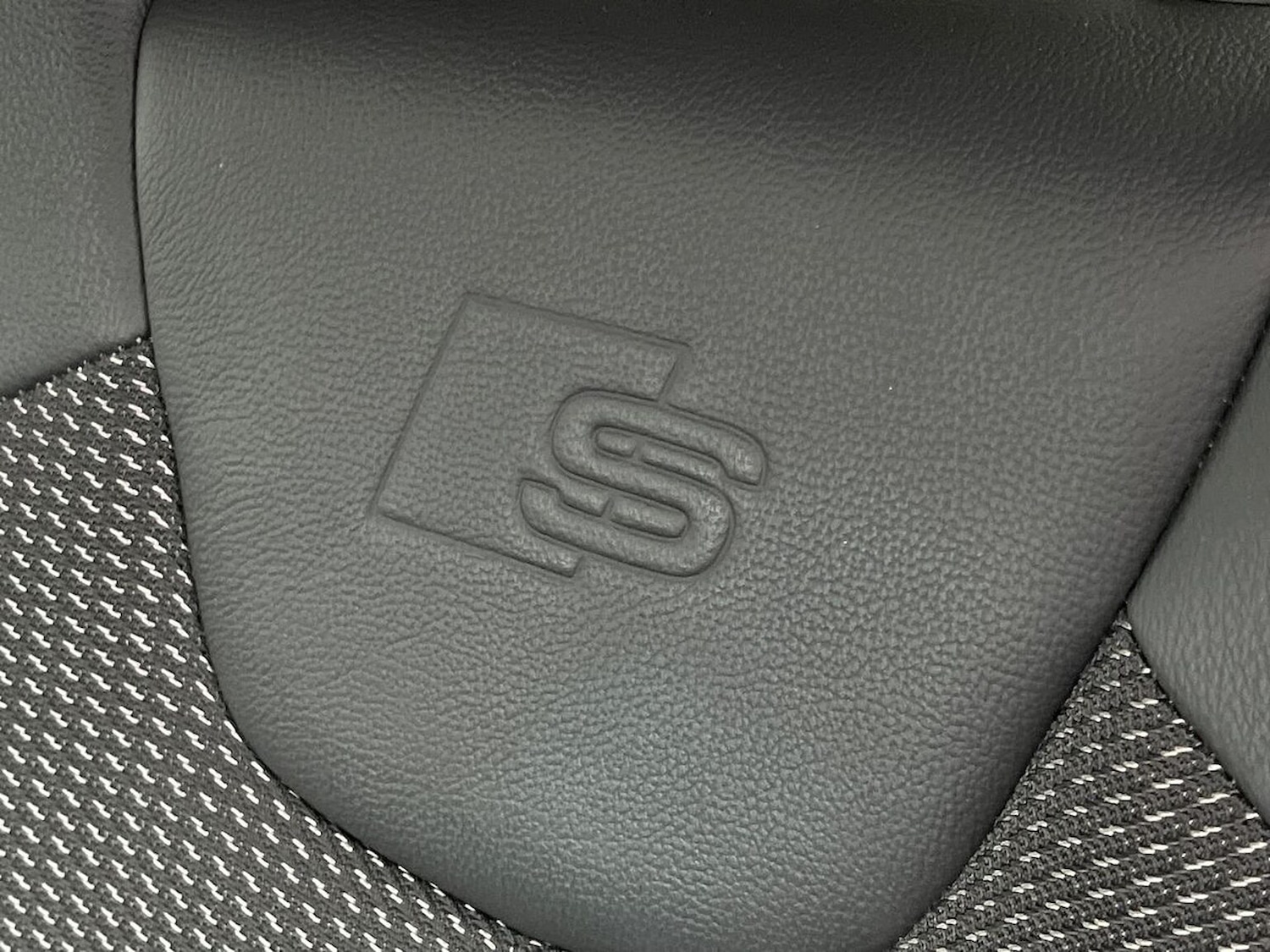 Used Audi Q2 2023 for sale - 76577236: Photo 35