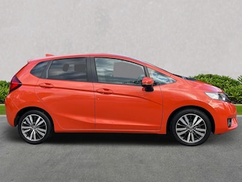 Used Honda Jazz 2018 for sale - 76127203: Photo