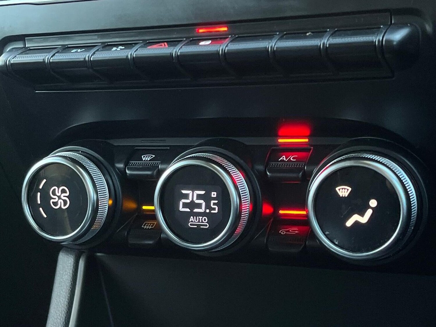 Used Renault Captur 2022 for sale - 77488659: Photo 12