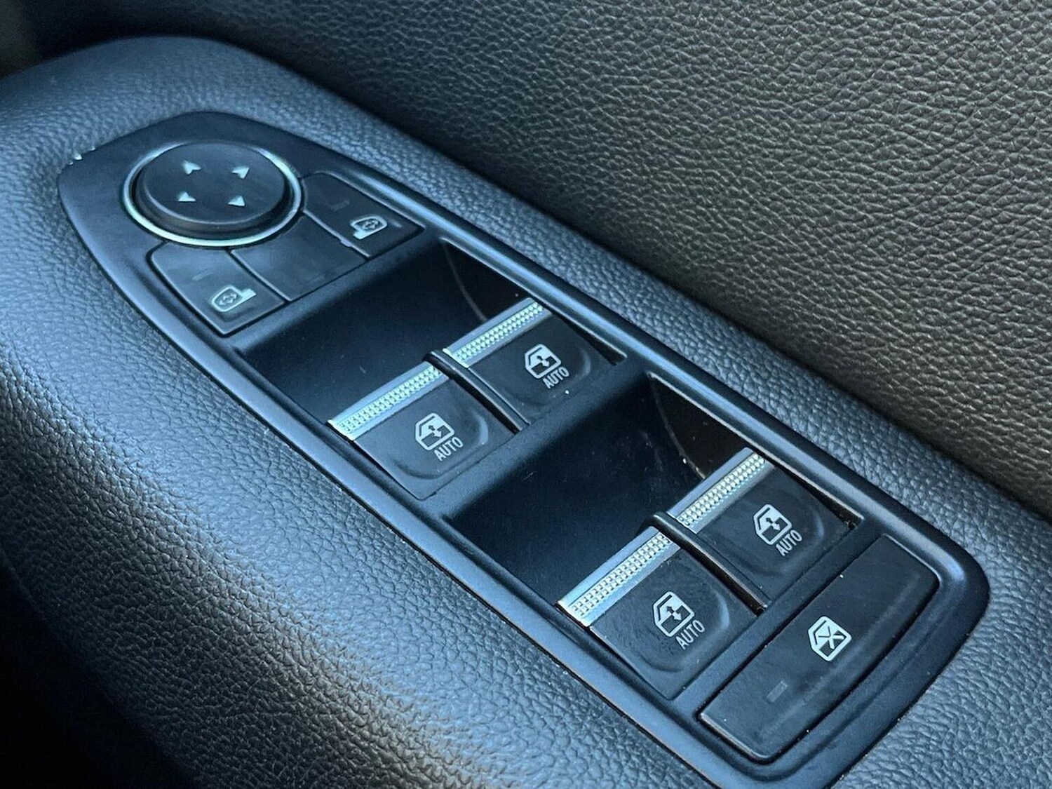 Used Renault Captur 2022 for sale - 77488659: Photo 21