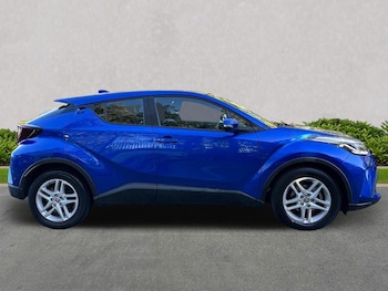 Used Toyota C-HR 2023 for sale - 76026133: Photo 3