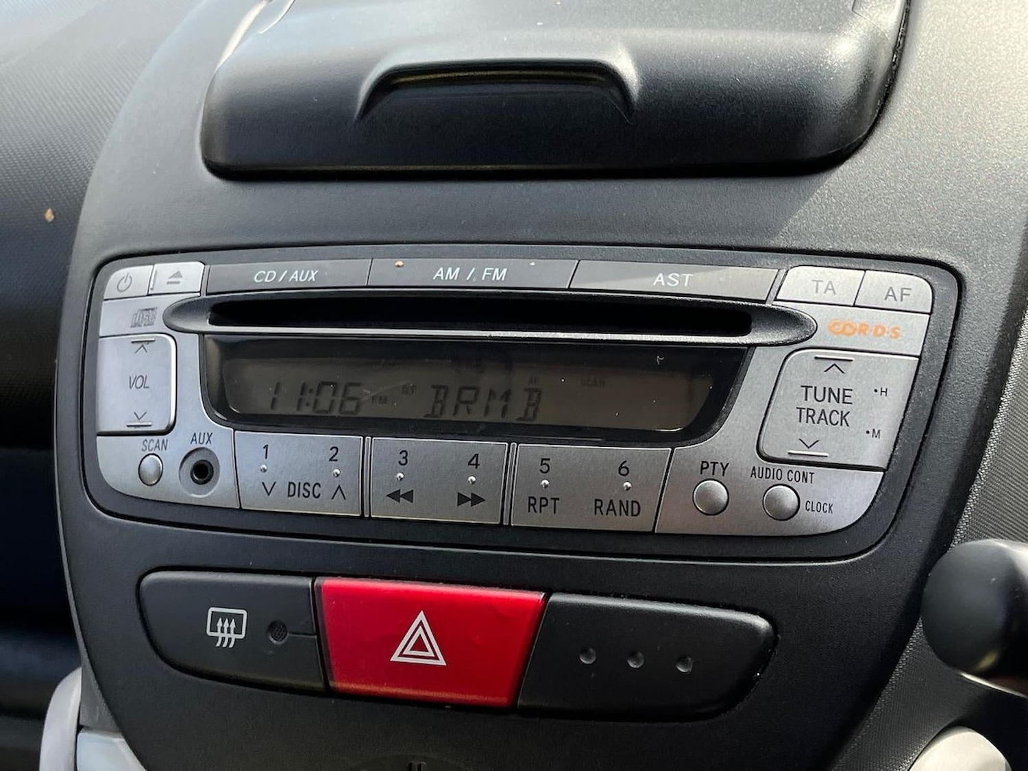 Used Toyota AYGO 2012 for sale - 76026131: Photo 11