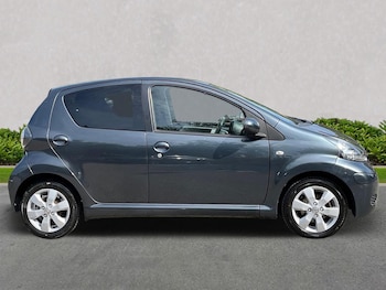 Used Toyota AYGO 2012 for sale - 76026131: Photo 3