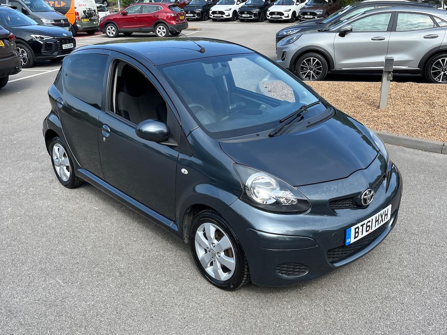 Used Toyota AYGO 2012 for sale - 76026131: Photo 40