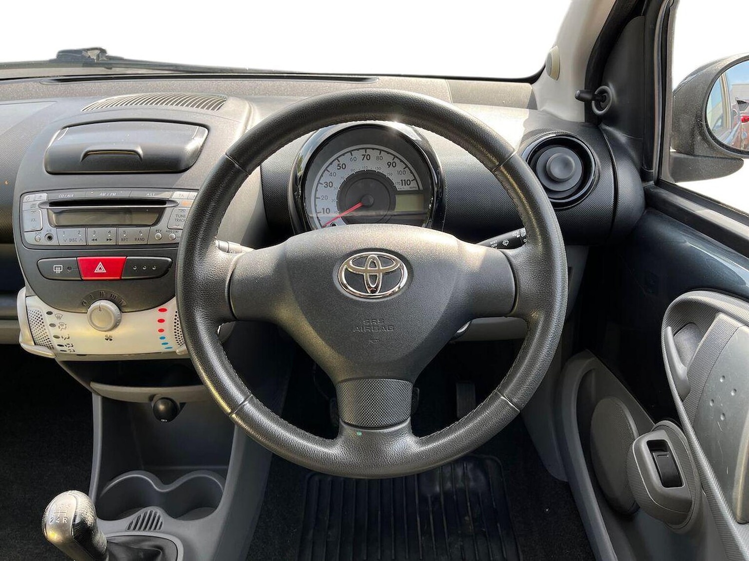 Used Toyota AYGO 2012 for sale - 76026131: Photo 9