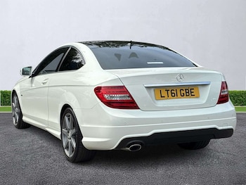 Used Mercedes-Benz C Class 2011 for sale - 79143408: Photo