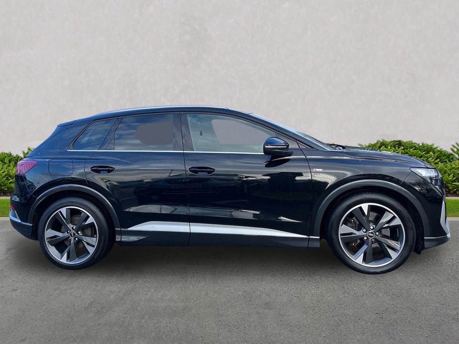 Used Audi Q4 e-tron 2021 for sale - 77973980: Photo 3