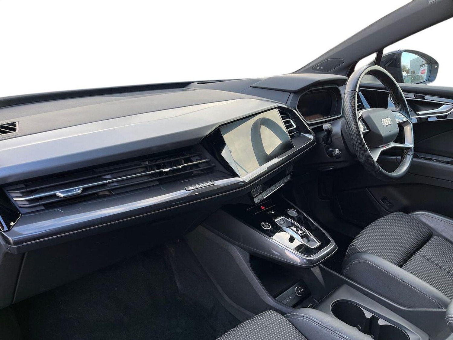 Used Audi Q4 e-tron 2021 for sale - 77973980: Photo 8