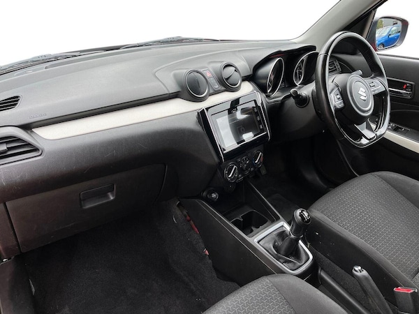 Used Suzuki Swift 2021 for sale - 75587312: Photo 7