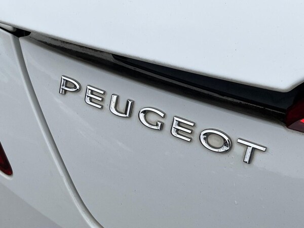 Used Peugeot RCZ 2015 for sale - 76082536: Photo 40