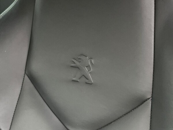 Used Peugeot RCZ 2015 for sale - 76082536: Photo 42