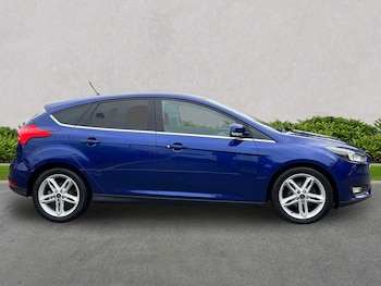 Used Ford Focus 2017 for sale - 76353635: Photo