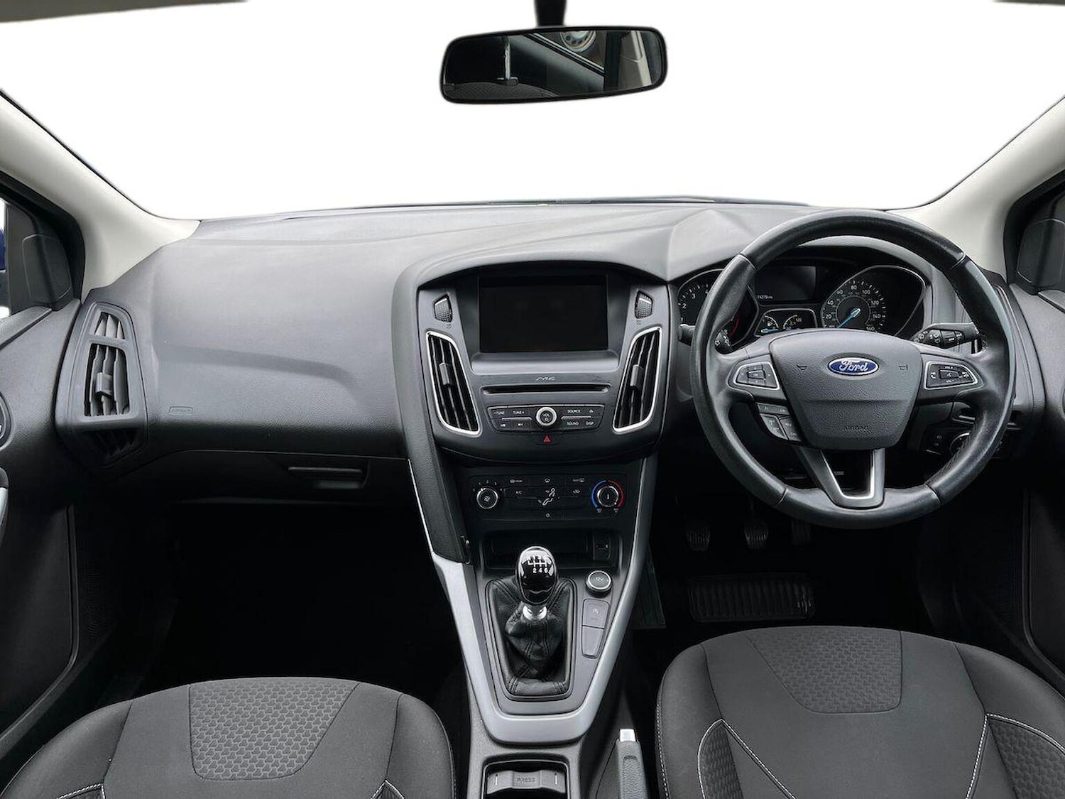 Used Ford Focus 2017 for sale - 76353635: Photo 8