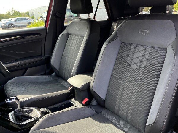 Used Volkswagen T-Roc 2023 for sale - 75513073: Photo 32