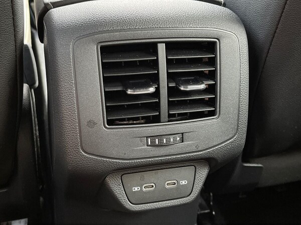 Used Volkswagen T-Roc 2023 for sale - 75513073: Photo 44
