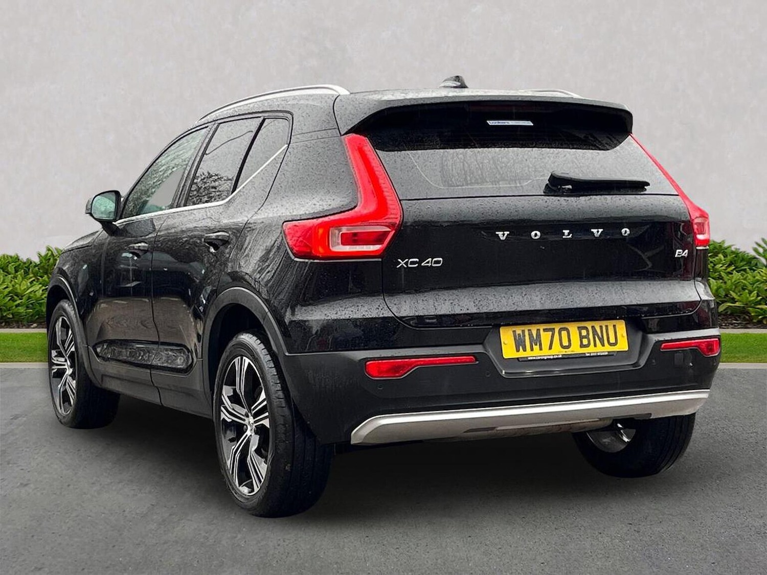Used Volvo XC40 2020 for sale - 76969960: Photo 2