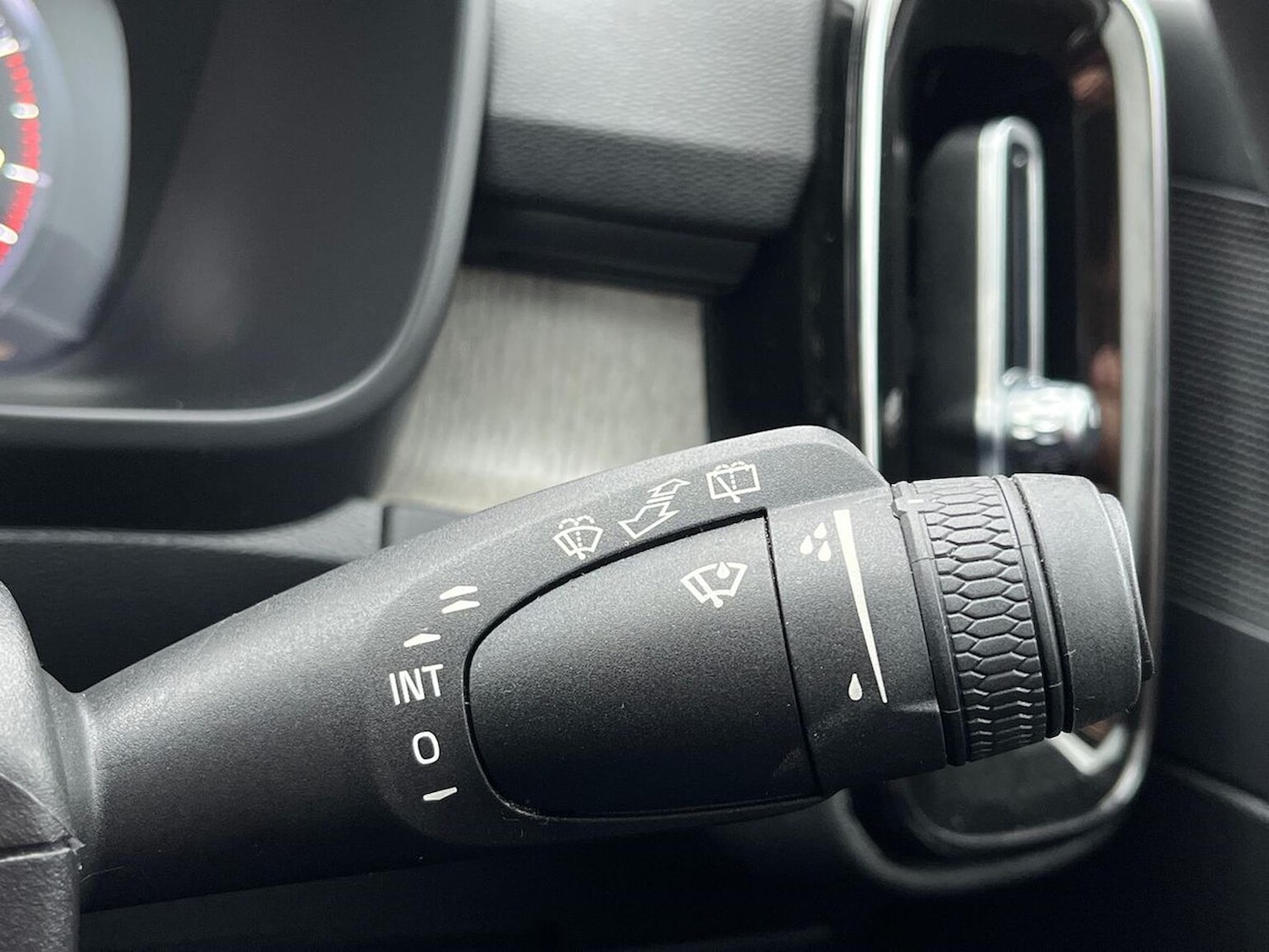 Used Volvo XC40 2020 for sale - 76969960: Photo 30