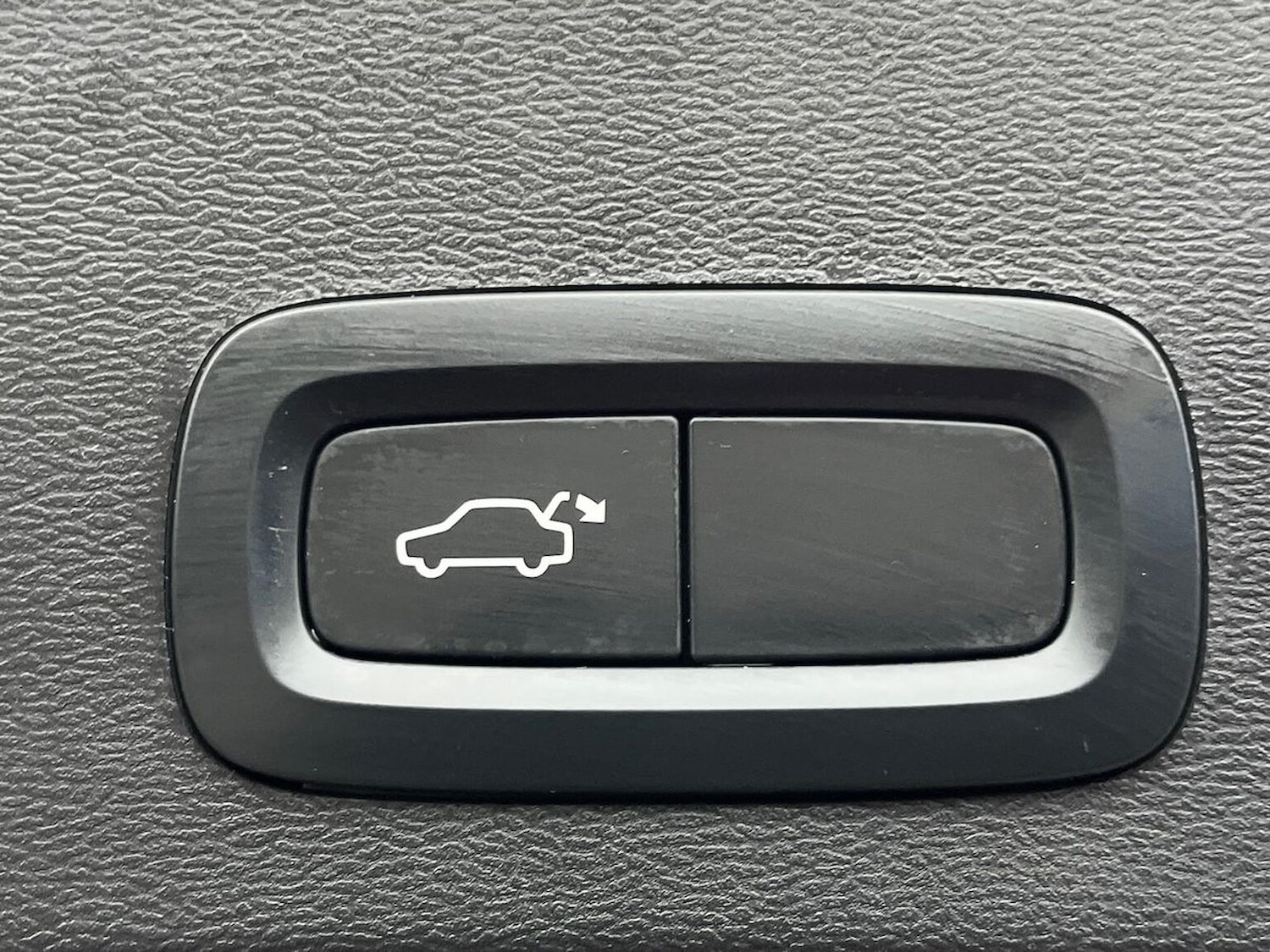 Used Volvo XC40 2020 for sale - 76969960: Photo 46