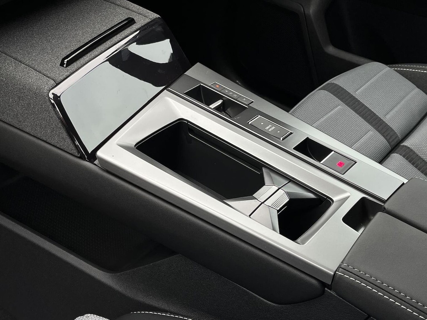 Used Vauxhall Grandland 2025 for sale - 76300828: Photo 13