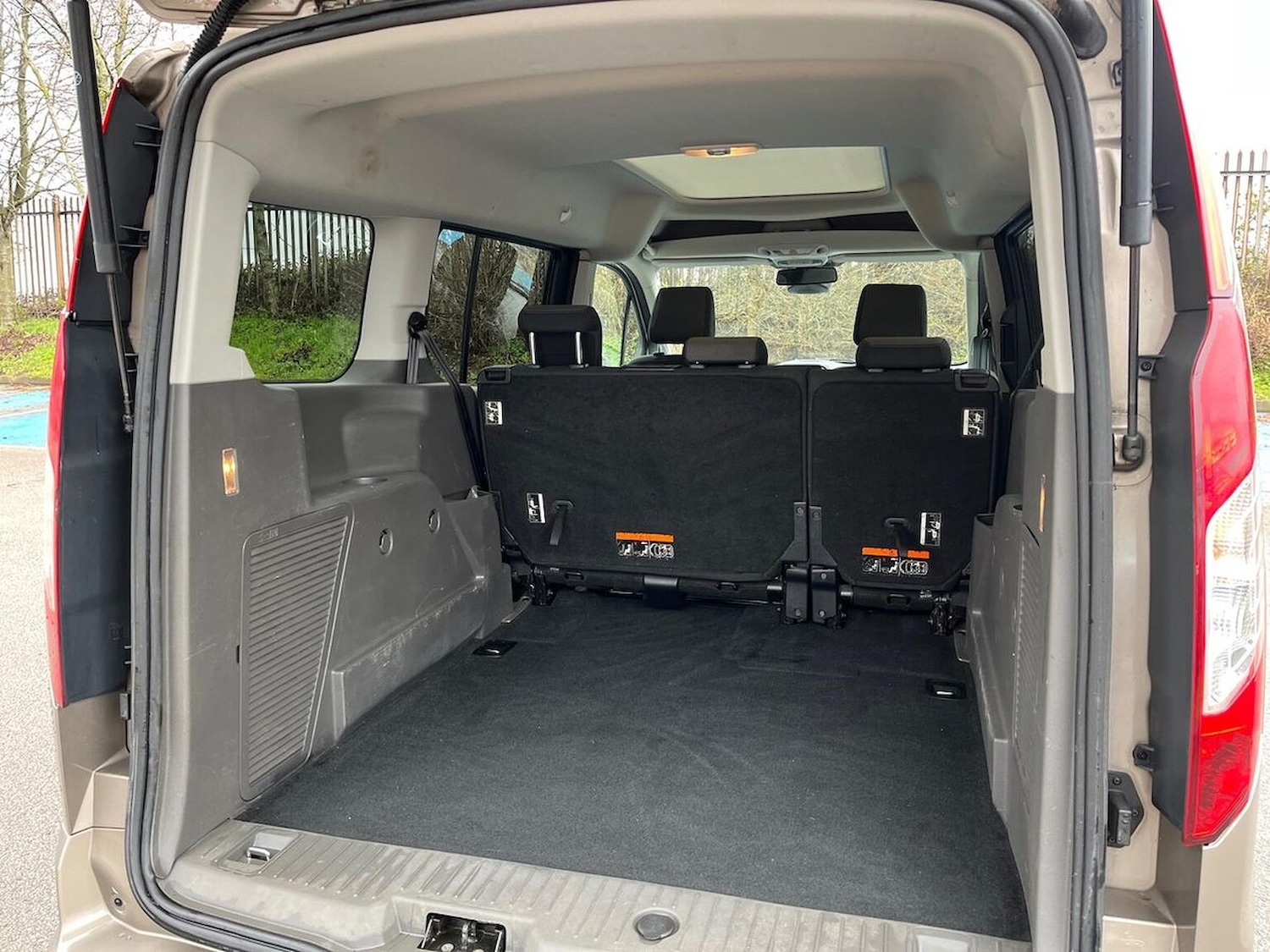 Used Ford Grand Tourneo Connect 2019 for sale - 78196470: Photo 19