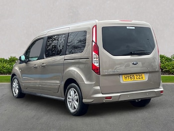 Used Ford Grand Tourneo Connect 2019 for sale - 78196470: Photo