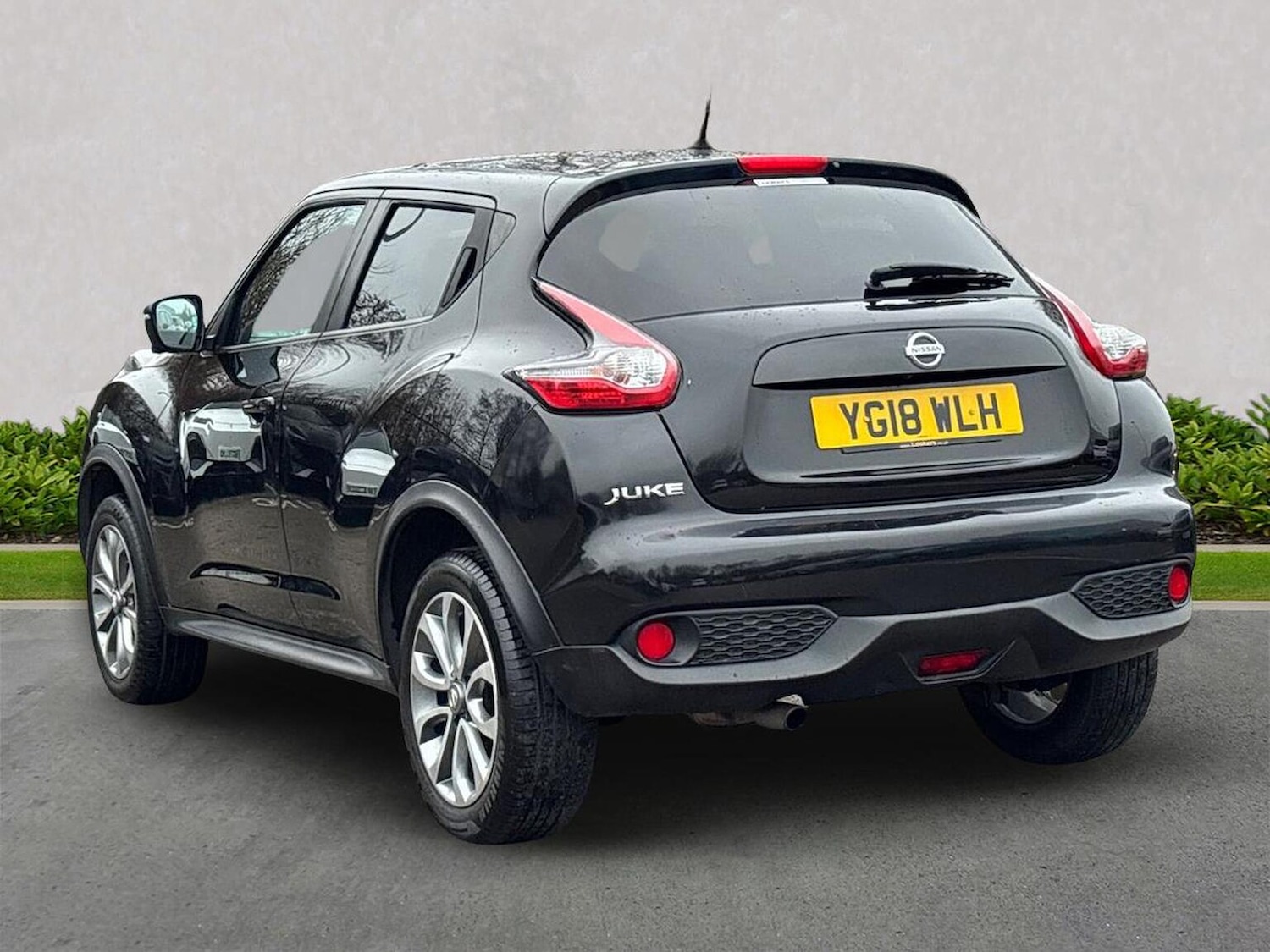 Used Nissan Juke 2018 for sale - 77033515: Photo 2