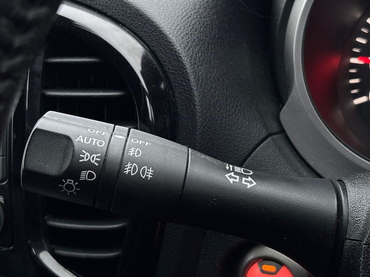 Used Nissan Juke 2018 for sale - 77033515: Photo 29